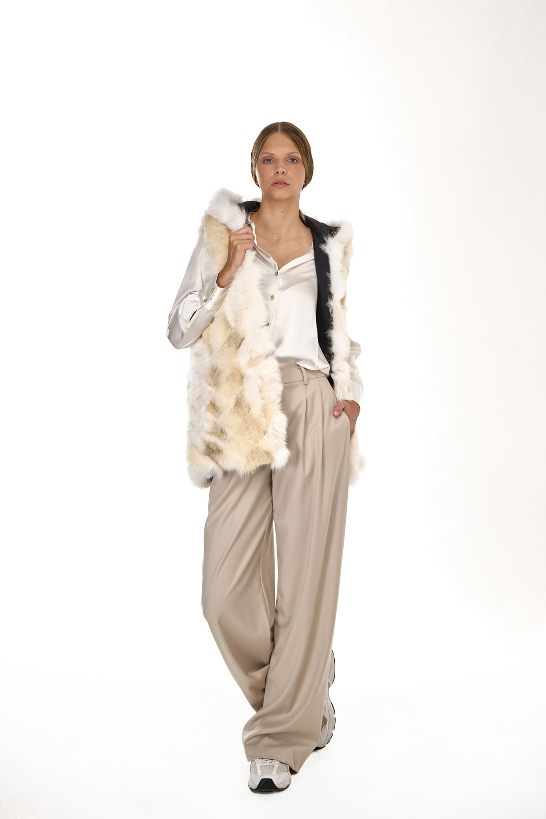 Urban Long Parka in Water Repellent Blend with Coyote Fur – White