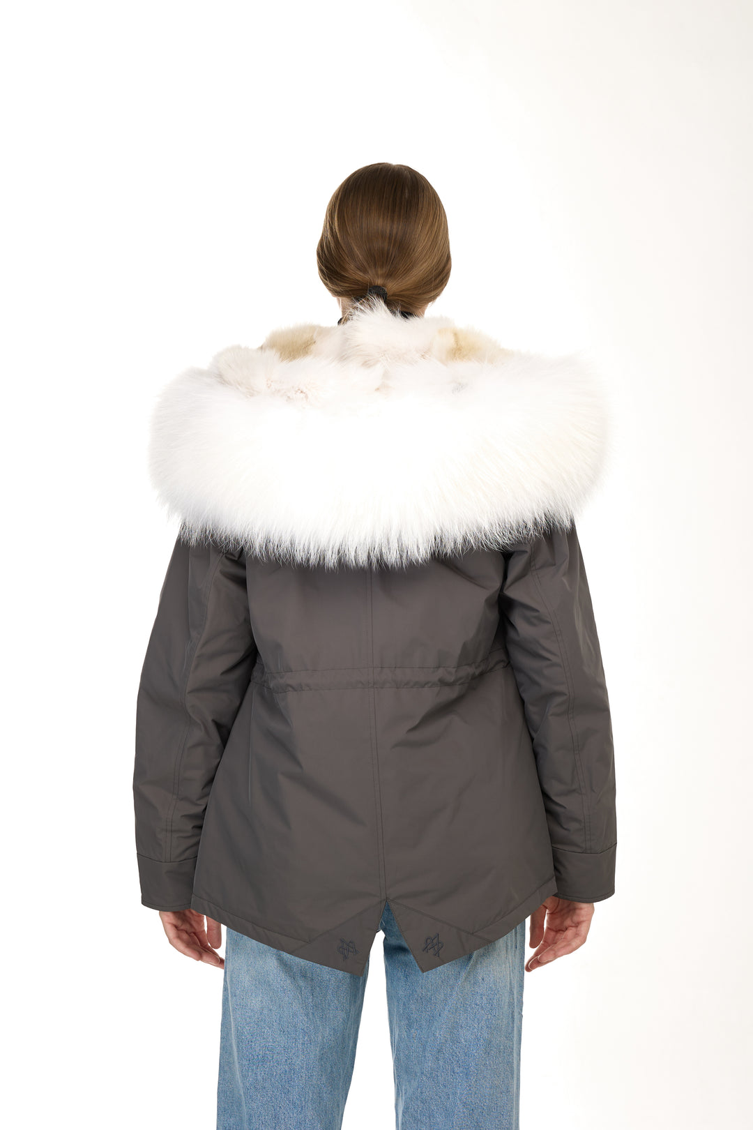 Urban short Parka in Water Repellent Blend with Coyote Fur Vest – White