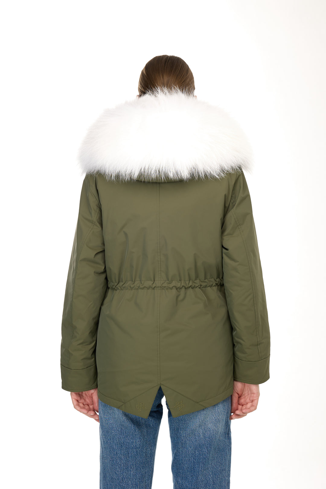 Urban short Parka in Water Repellent Blend with Coyote Fur Vest – White