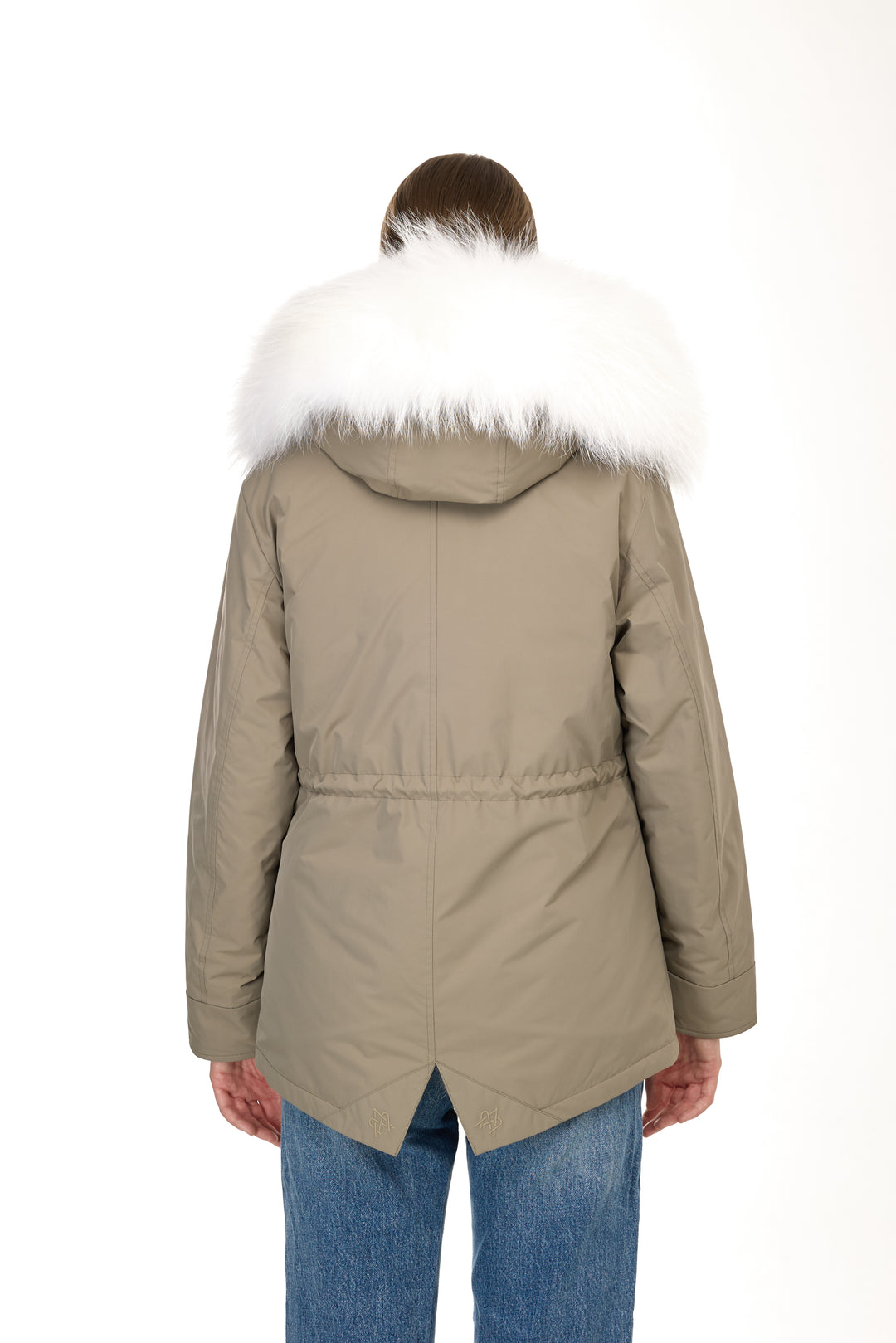 Urban short Parka in Water Repellent Blend with Coyote Fur Vest – White
